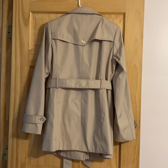 Coat - Picture 2 of 3